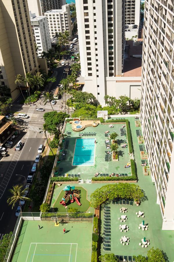 Отель Sweetwater At Waikiki Гонолулу Экстерьер фото