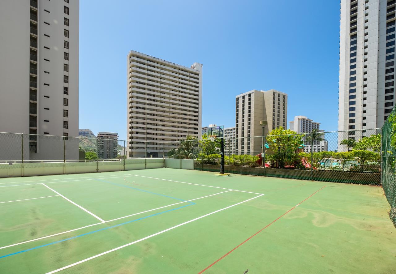 Отель Sweetwater At Waikiki Гонолулу Экстерьер фото
